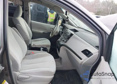 2011 Toyota Sienna Le V6 from USA, damaged, VIN 5TDKK3DC3BS132226